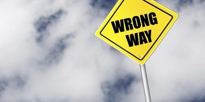 Wrong way sign